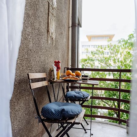 Petite Maison Sur Le Boulevard Βουκουρέστι Εξωτερικό φωτογραφία