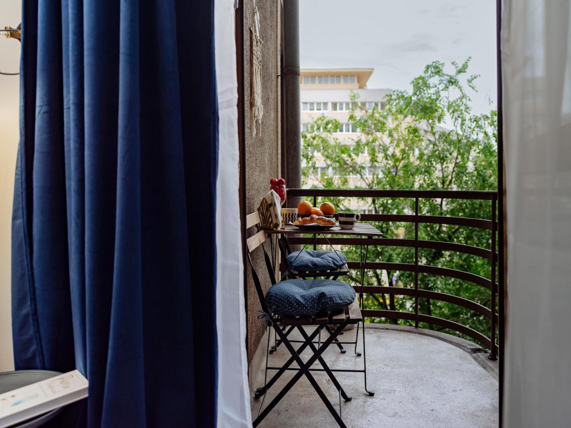 Petite Maison Sur Le Boulevard Βουκουρέστι Εξωτερικό φωτογραφία