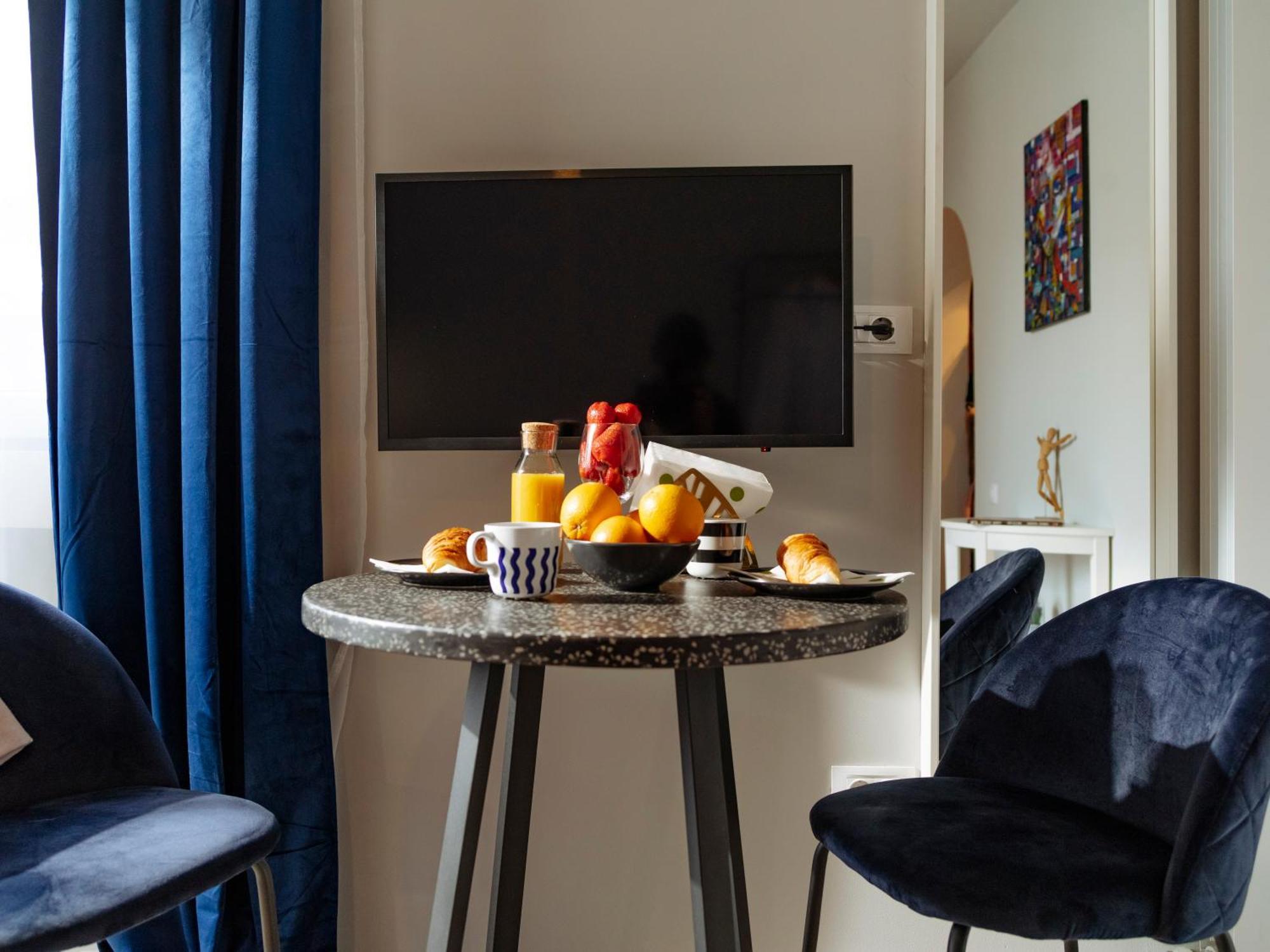 Petite Maison Sur Le Boulevard Βουκουρέστι Εξωτερικό φωτογραφία